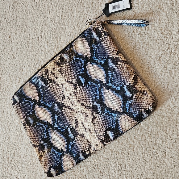 Banana Republic Snake Skin Embossed Leather Clutch Oversized Buttery Soft NWT - Picture 4 of 16